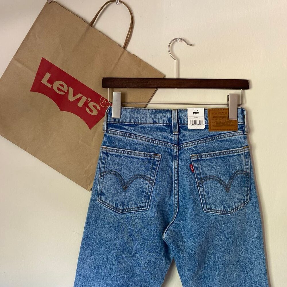 LEVI'S Wedgie Straight Women's Jeans (Size: 24x26) NWT - Picture 9 of 12